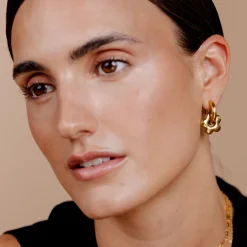 Chunky Bubble Flower Hoop Set Medium Gold