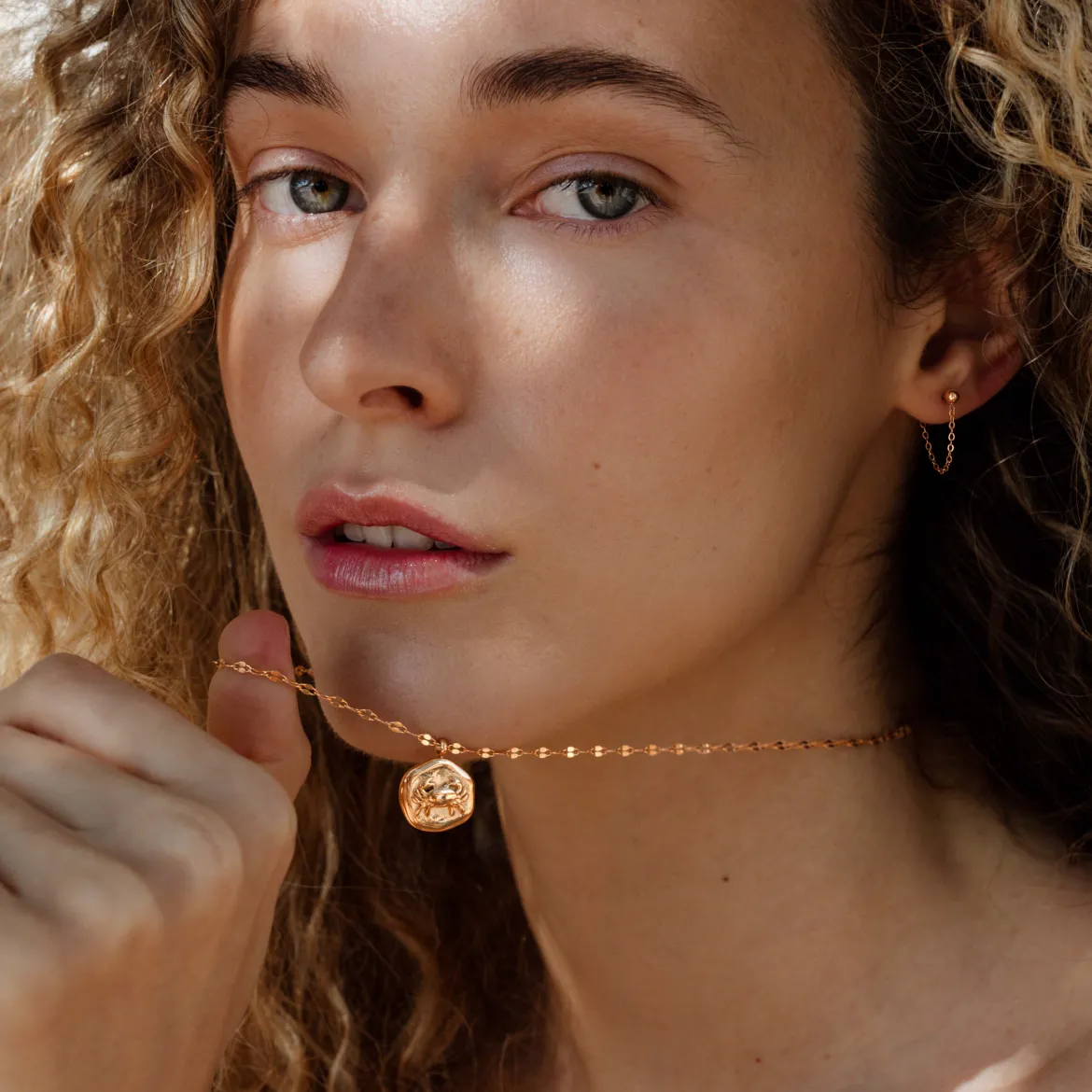 Crab Chaser Necklace Roségold