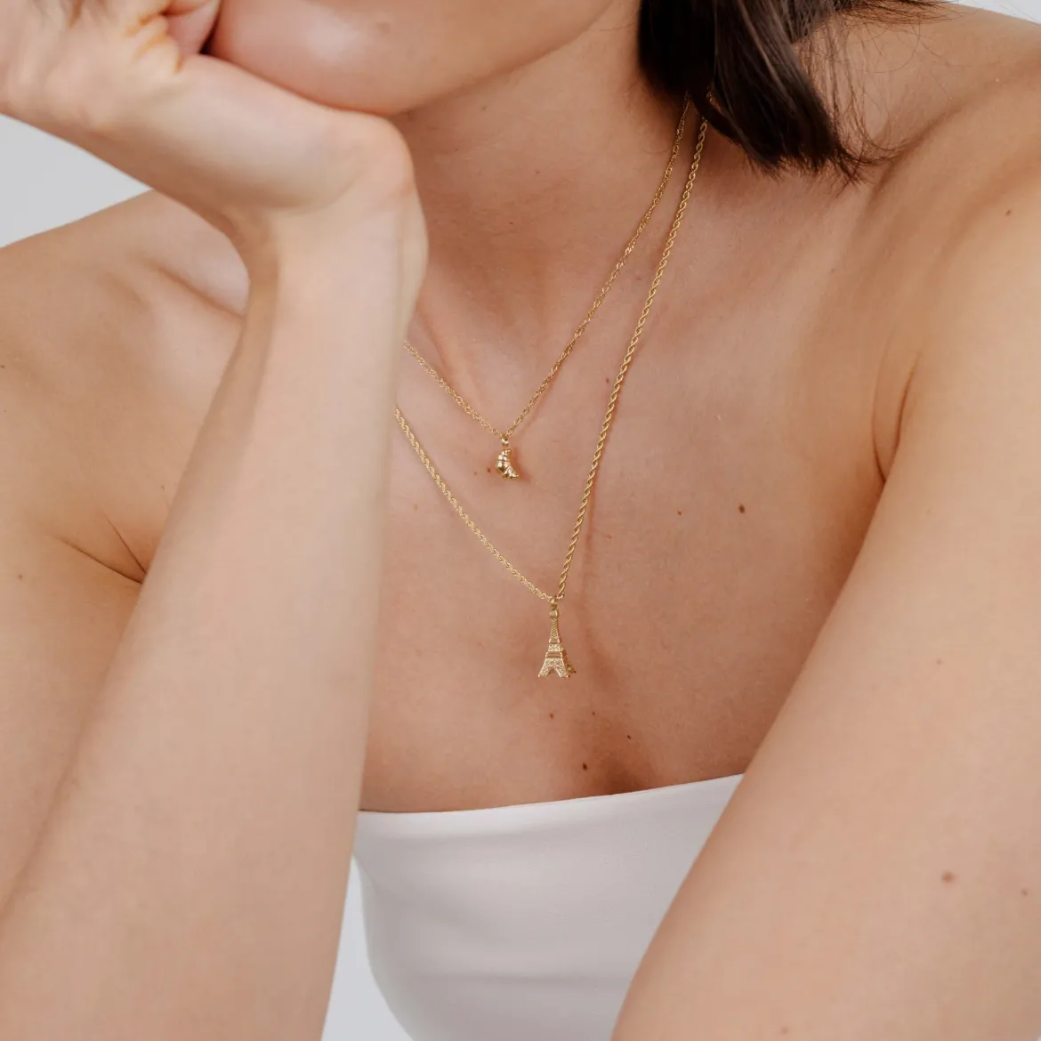 Croissant Necklace Gold
