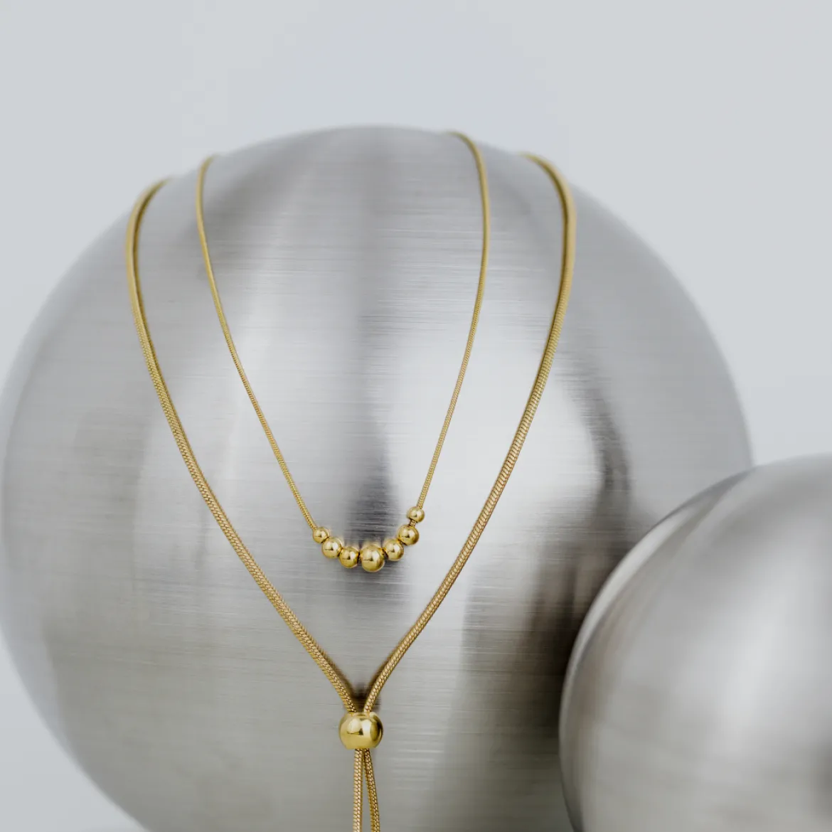 Curvy Beads Choker Roségold