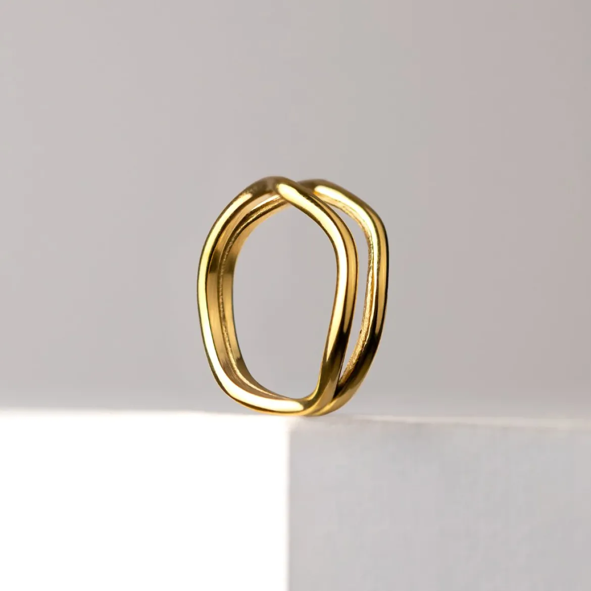 Double Wave Ring Gold
