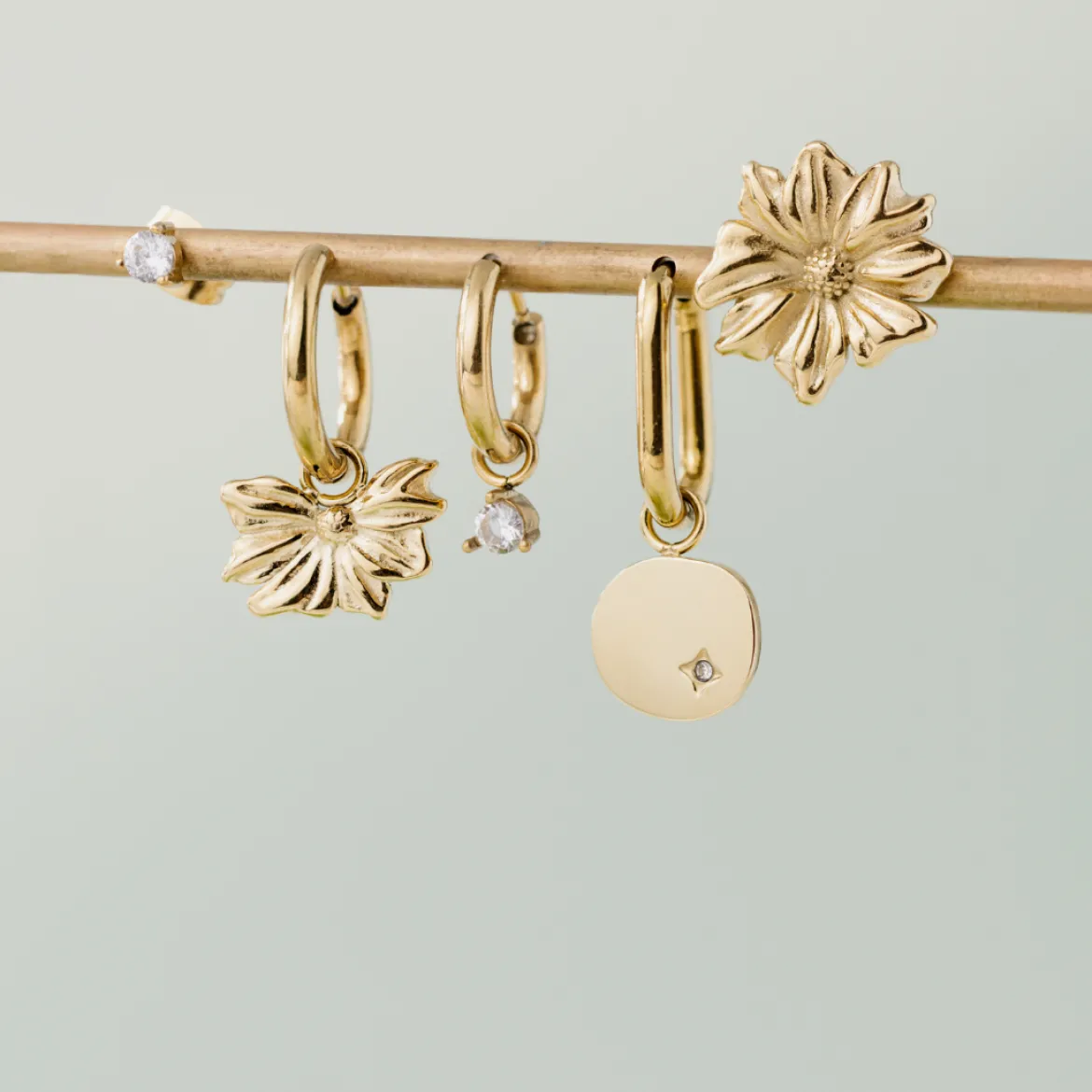Eternal Bloom Hoop Set Small Gold