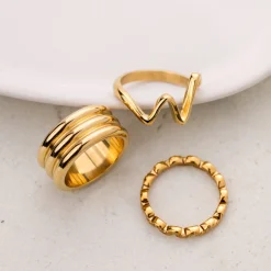 Fluid Motion Ring Gold