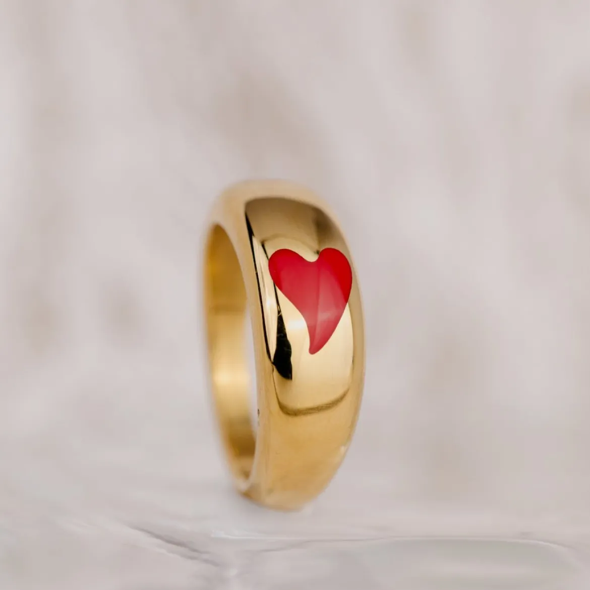 Hot Love Ring Gold