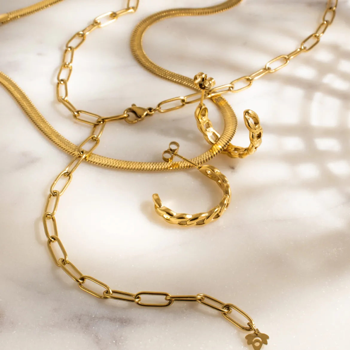 Joeli Necklace Gold