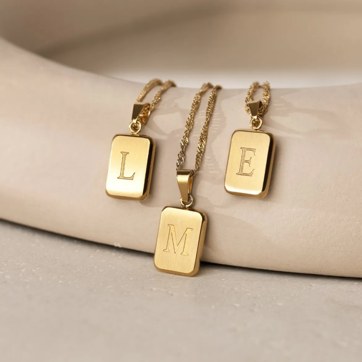 Letter Necklace Silber - A