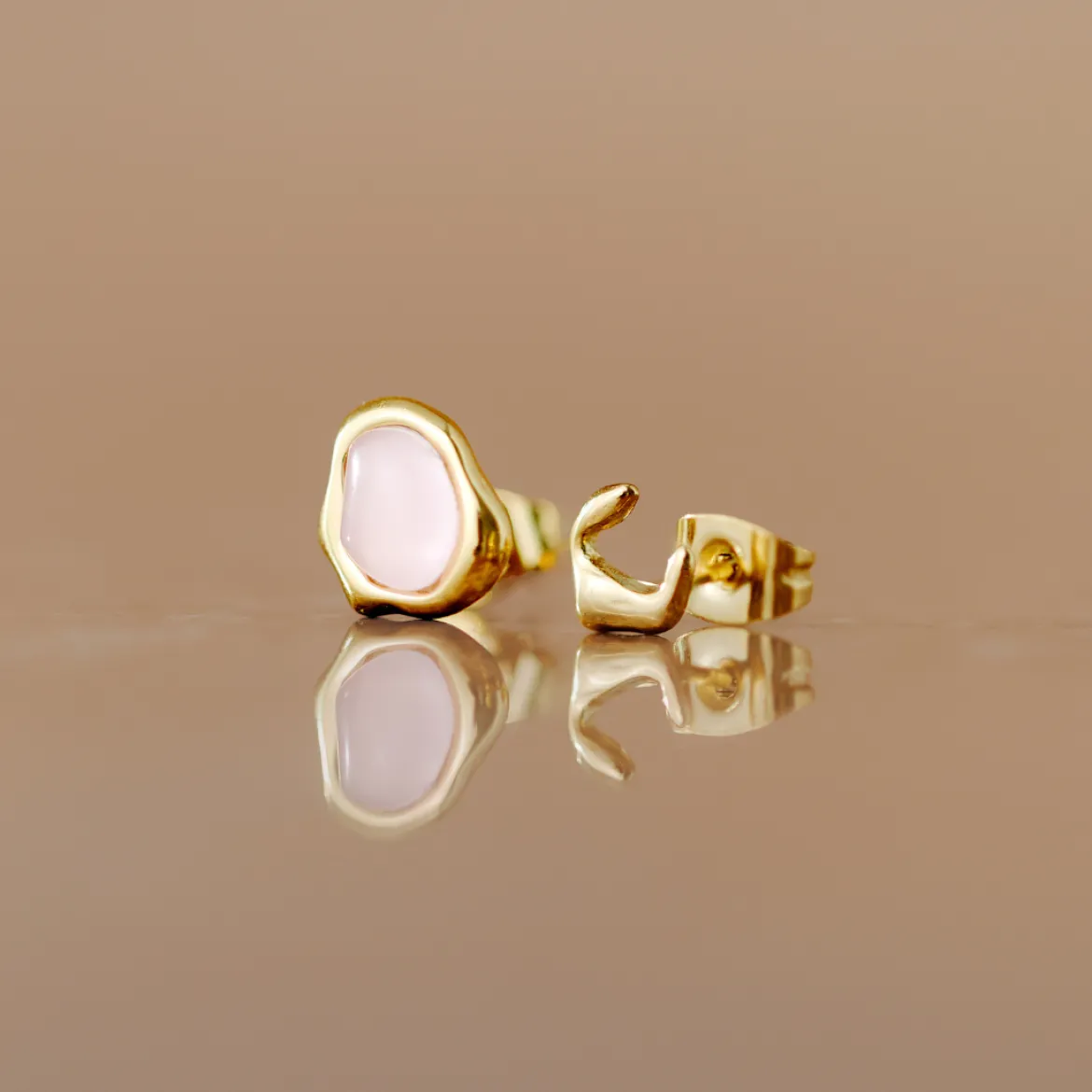 Loyal Lien Studs Gold