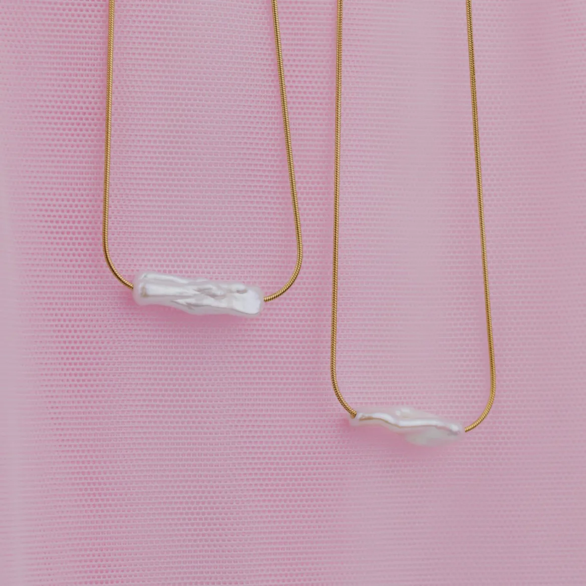 Luminous Pearl Choker Gold