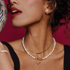 Melting Heart Pearl Necklace Gold