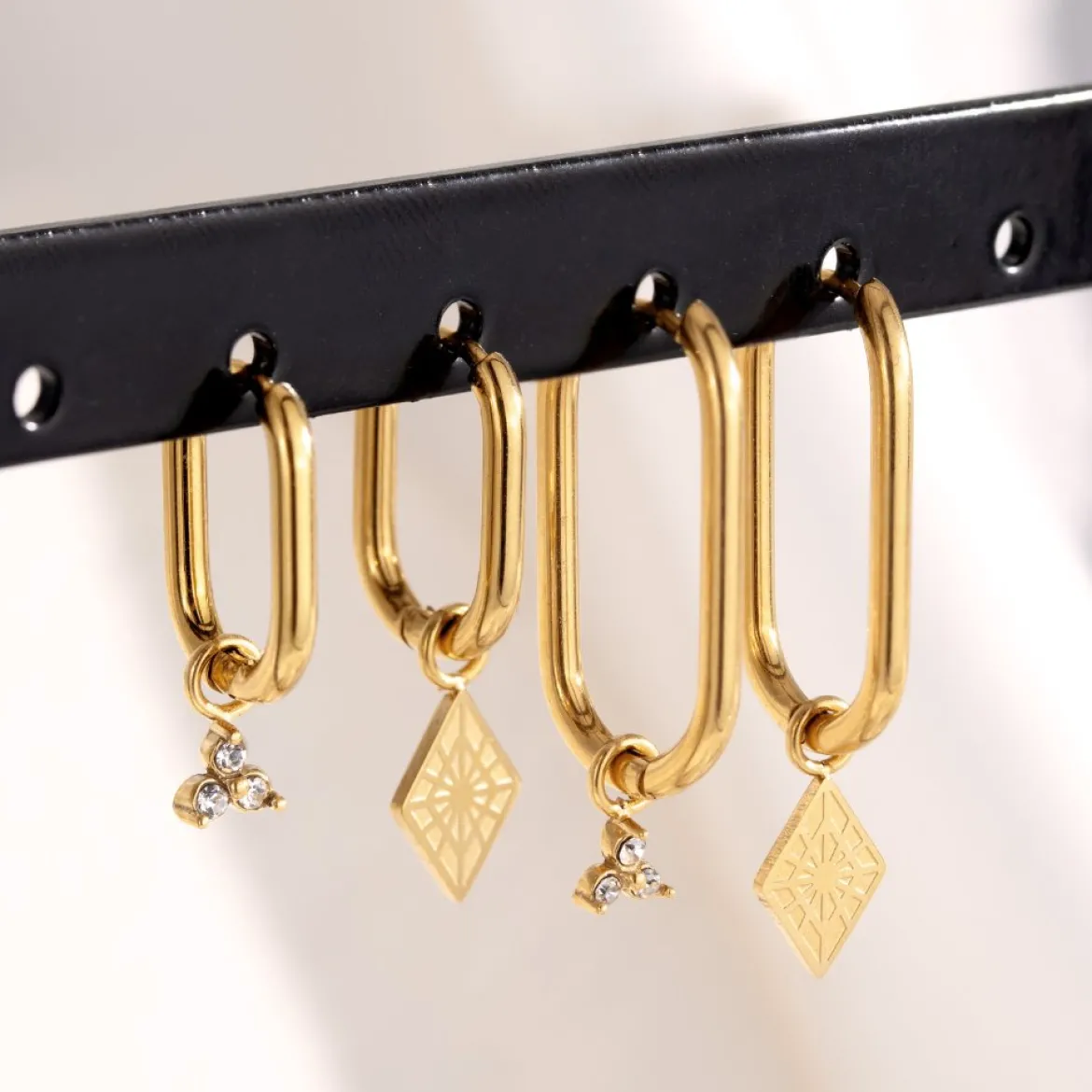 Oval Hoops Small Gold