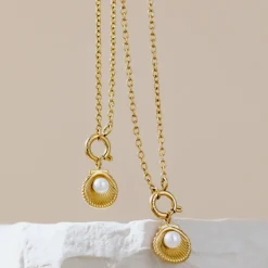 Pearly Shell Classic Chain Necklace Set Gold