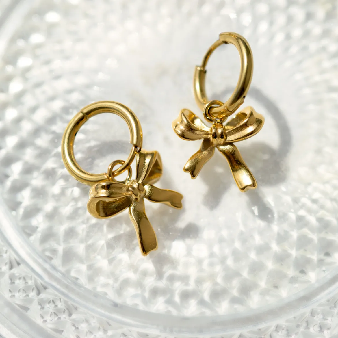 Pretty Ribbon Hoop Set Small Gold