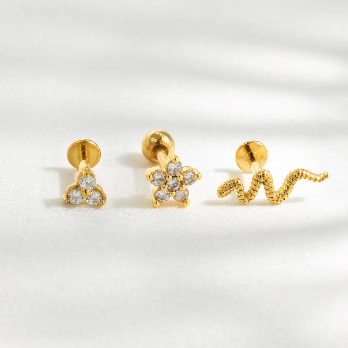 Radiant Flower Piercing Stud Roségold