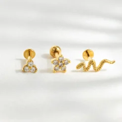 Radiant Flower Piercing Stud Silber