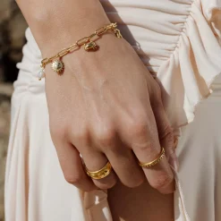 Seaside Treasures Bracelet Gold