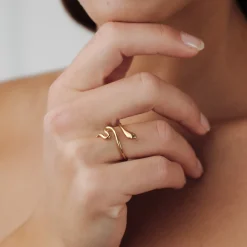 Slim Snake Ring Gold