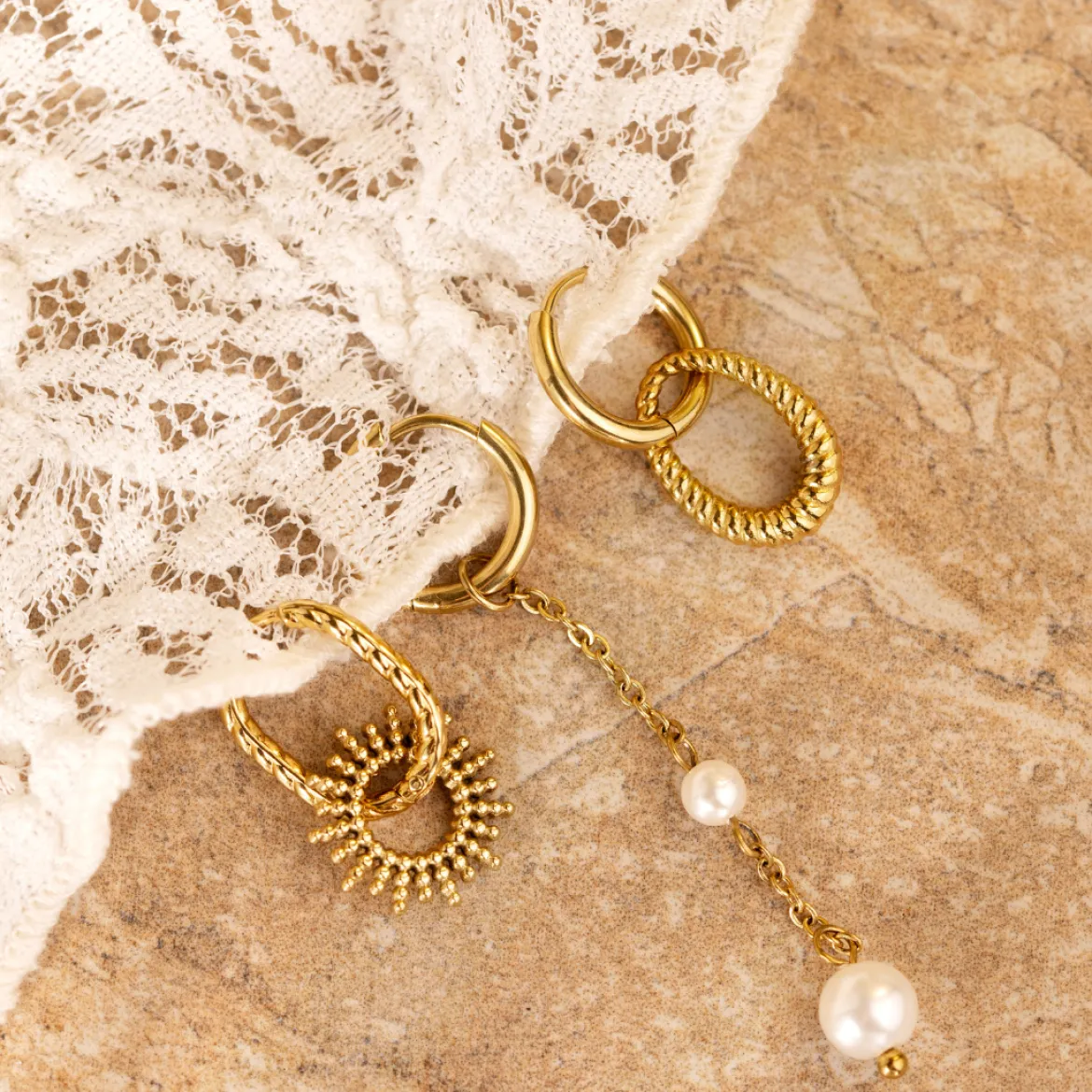 Sunny Oval Twisted Hoop Set Baby Gold