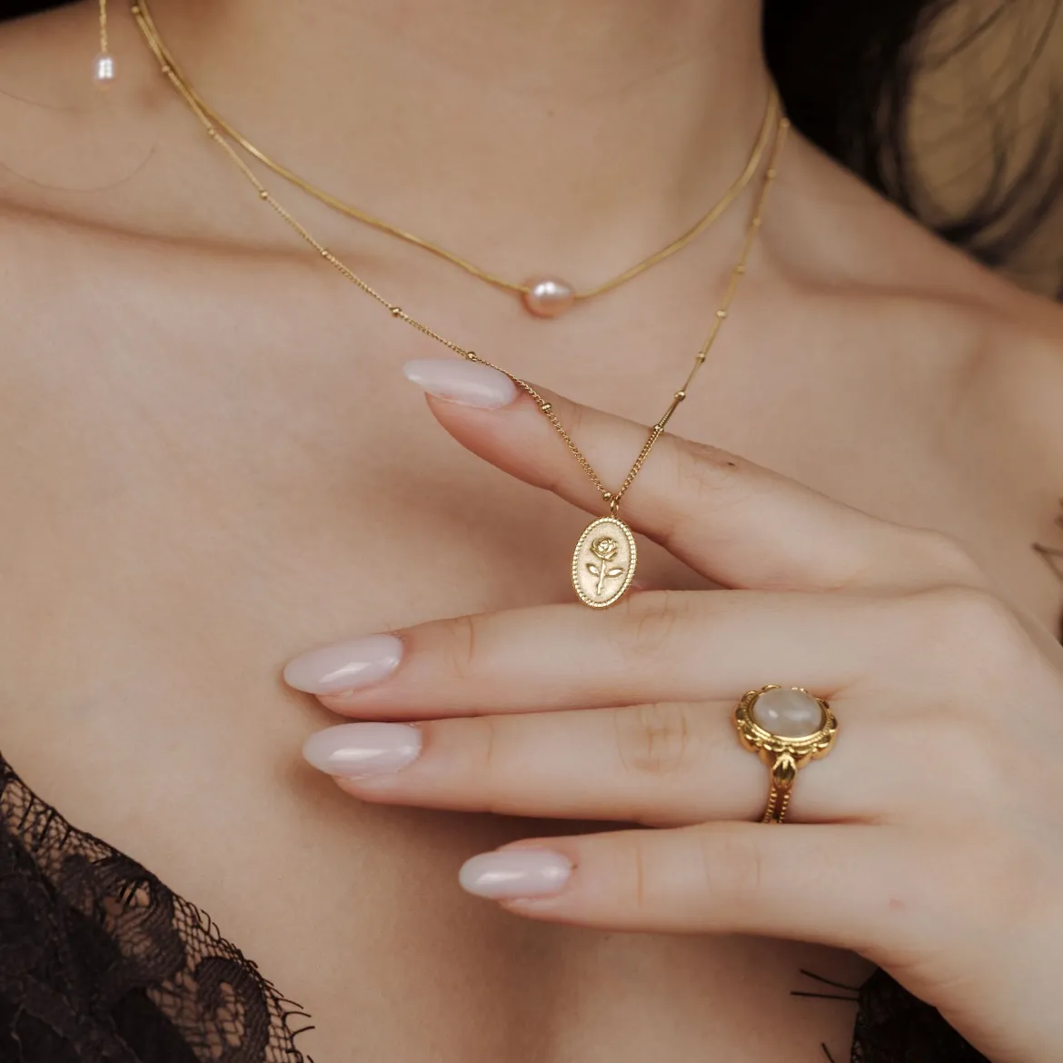 Tale as old as time Necklace Gold